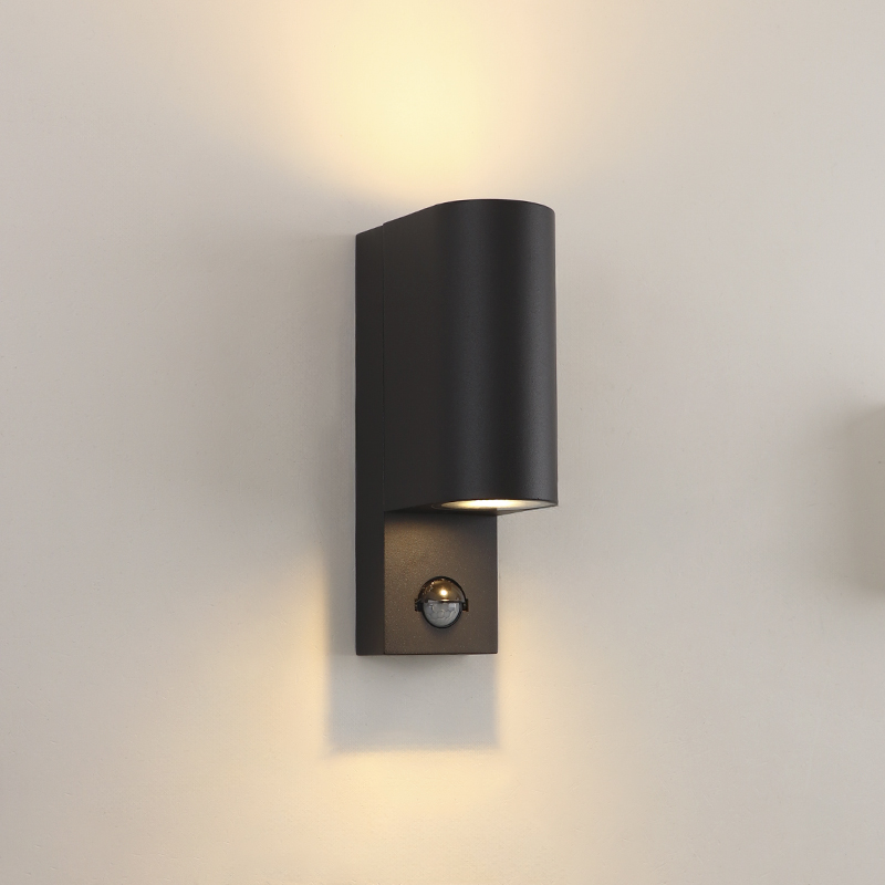 Moderne Außen Wandleuchte mit Bewegungsmelder Schwarz, Corina, IP54