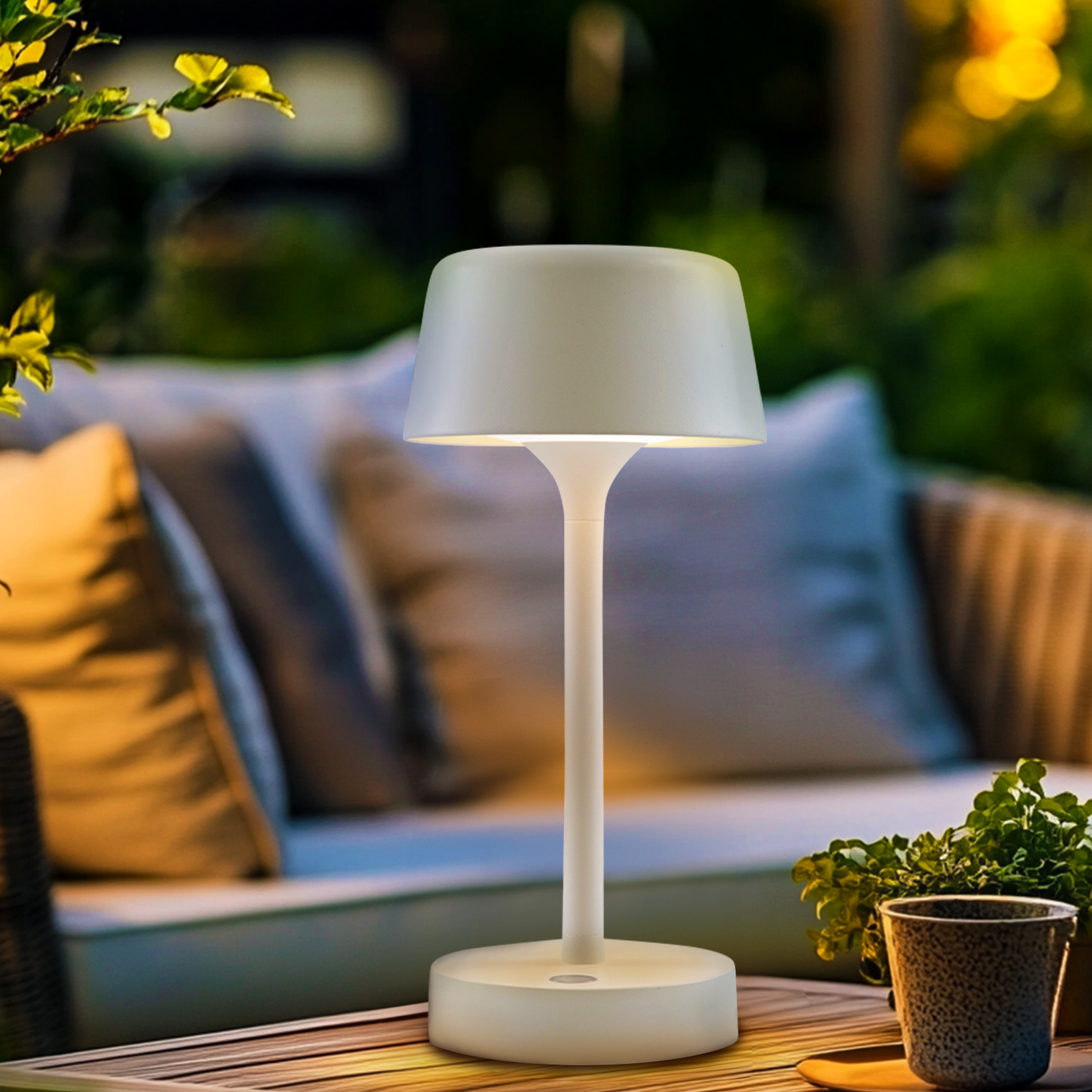 Moderne Außen Tischleuchte Weiß, Emily, 3W, 3000K LED, IP44, 3-stufig dimmbar