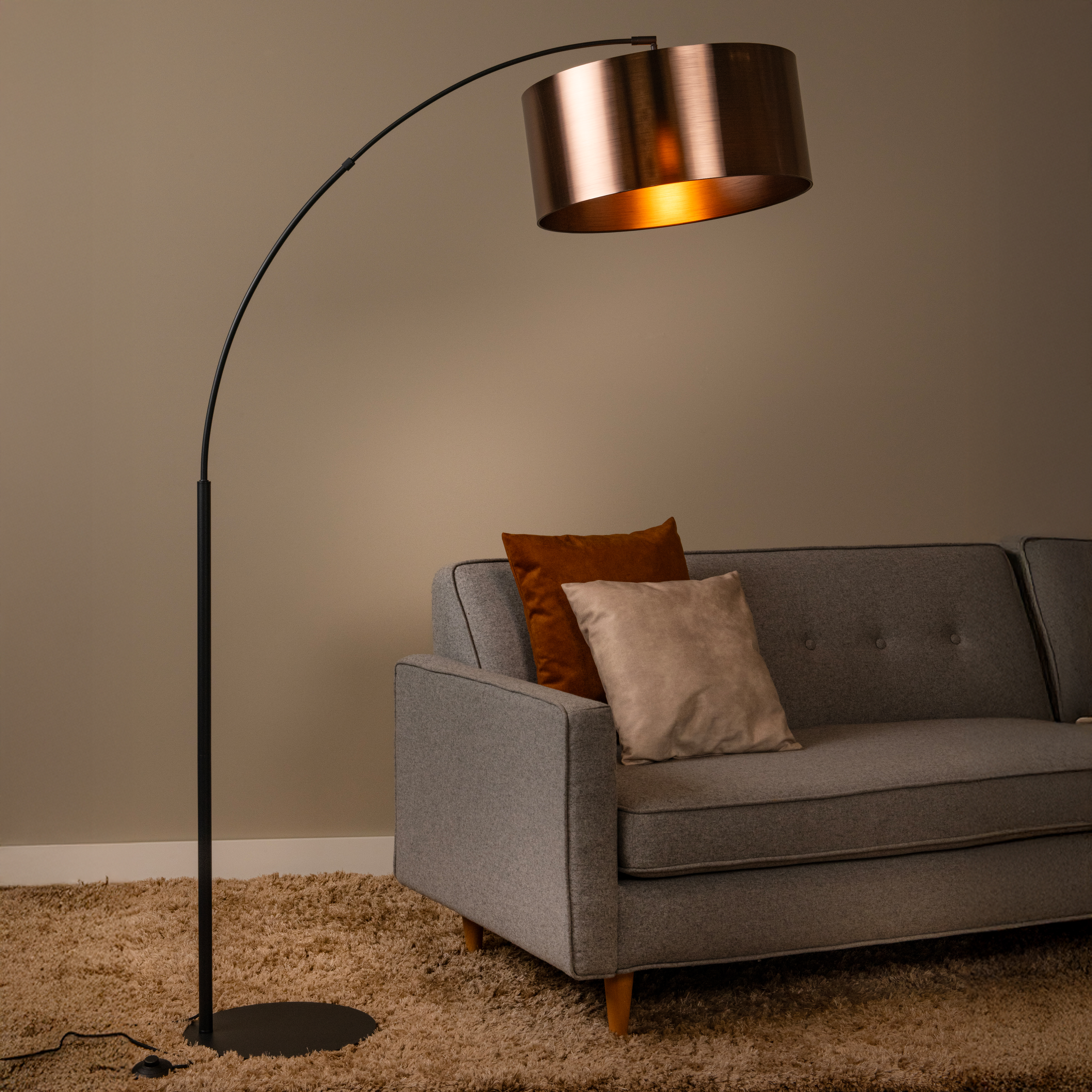 Rostfarbene Bogenlampe Modern, Rankos, mit Schalter