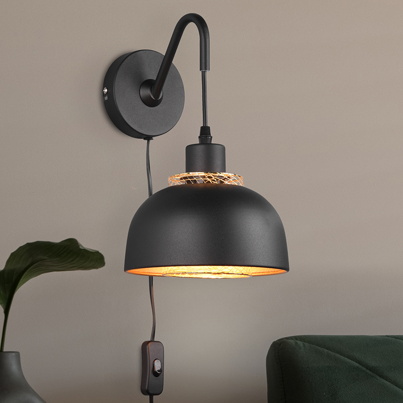 Schwarze Wandleuchte Industrial, Sylvano, mit Schalter