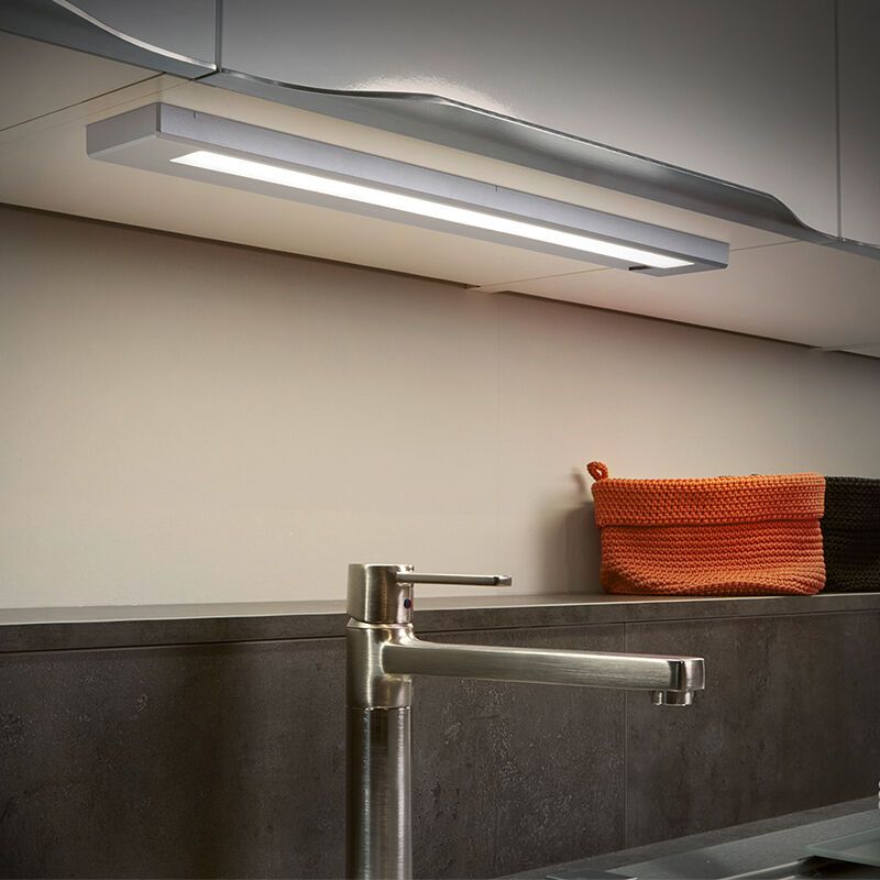 Silberne Küchenschrankbeleuchtung Kunststoff, Sinem, 7W, 3000K LED, mit Schalter