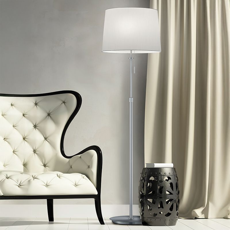 Nickel Stehlampe Antik, Niva, mit Zugschalter Nickel Stehlampe Antik, Niva, mit Zugschalter