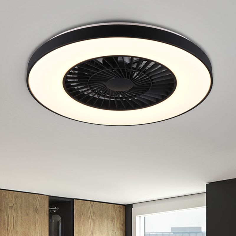 Schwarze Deckenventilator Modern, Maurits, 40W, warm- bis kaltweiß einstellbare LED, mit Fernbedienung