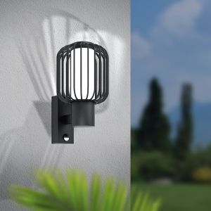 Schwarze moderne Außen Wandleuchte mit Bewegungsmelder Stahl, Latife, IP44