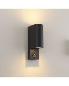 Moderne Außen Wandleuchte mit Bewegungsmelder Schwarz, Corina, IP54