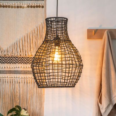 Schwarze Pendelleuchte Alban, Rattan, ländlich