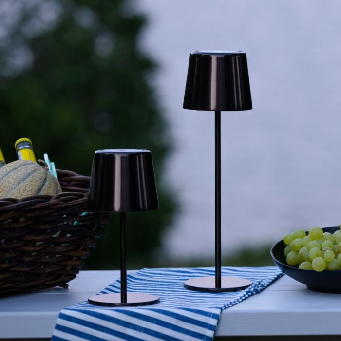 Moderne aufladbare Außen Tischlampe Schwarz, Skander, 4W, warm- bis kaltweiß einstellbare LED, IP44, mit Touch-Dimmer