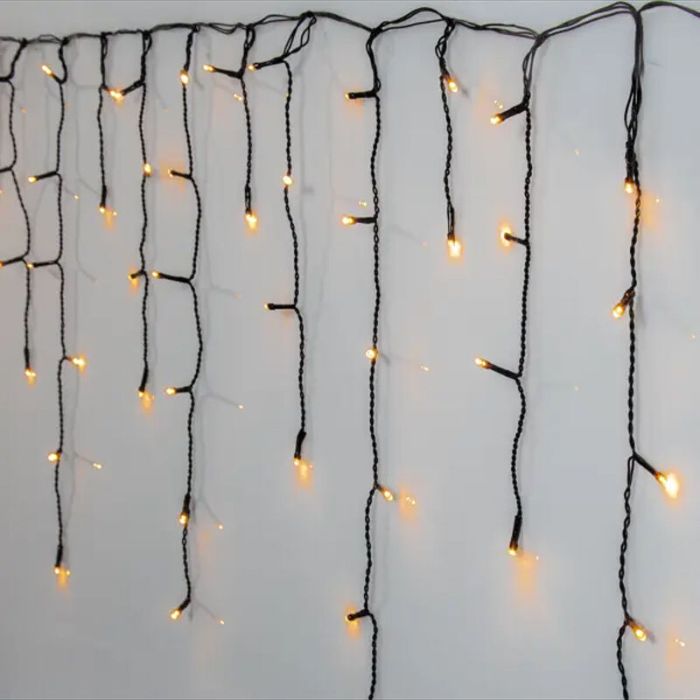 Eiszapfenlichter, 600 cm breit, 52 cm hoch, IP44, 180 LEDs
