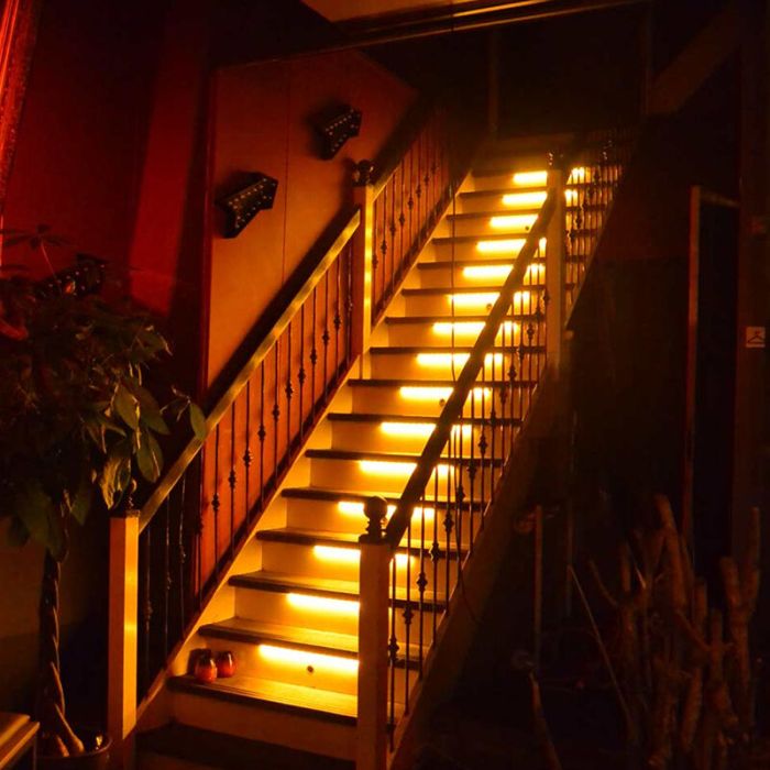 Dimmbares Treppen-LED-Streifen-Set, 15 LED-Streifen 2700K