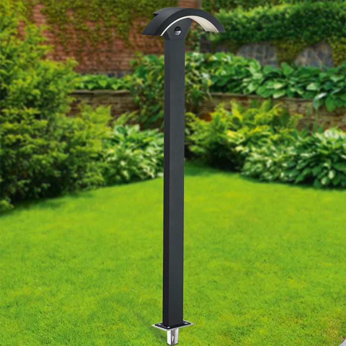 Erdspieß aus Metall