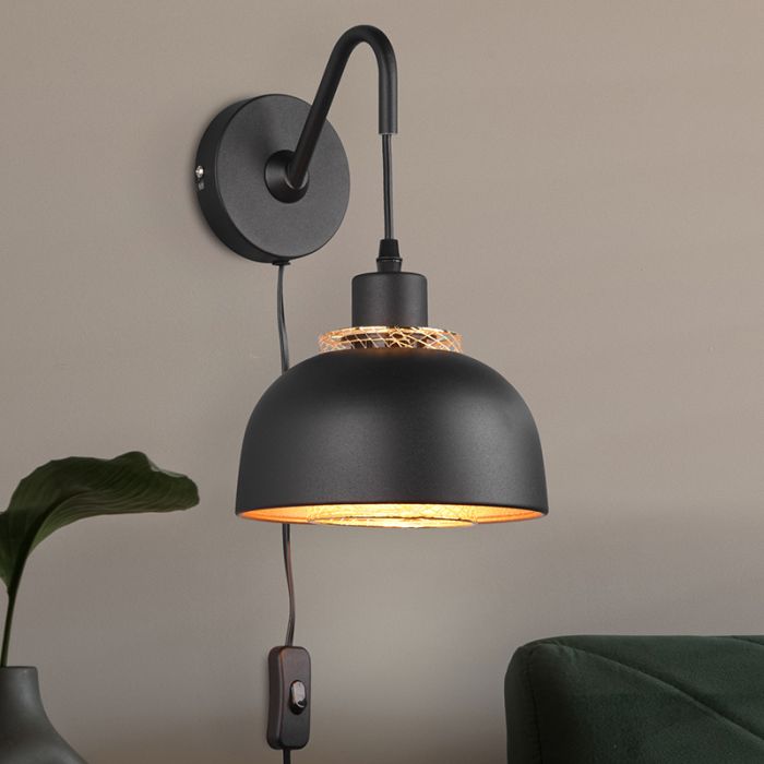 Schwarze Wandleuchte Industrial, Sylvano, mit Schalter